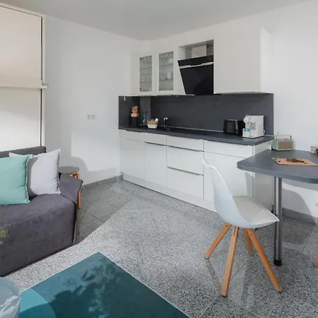 Birke 15 Apartment *